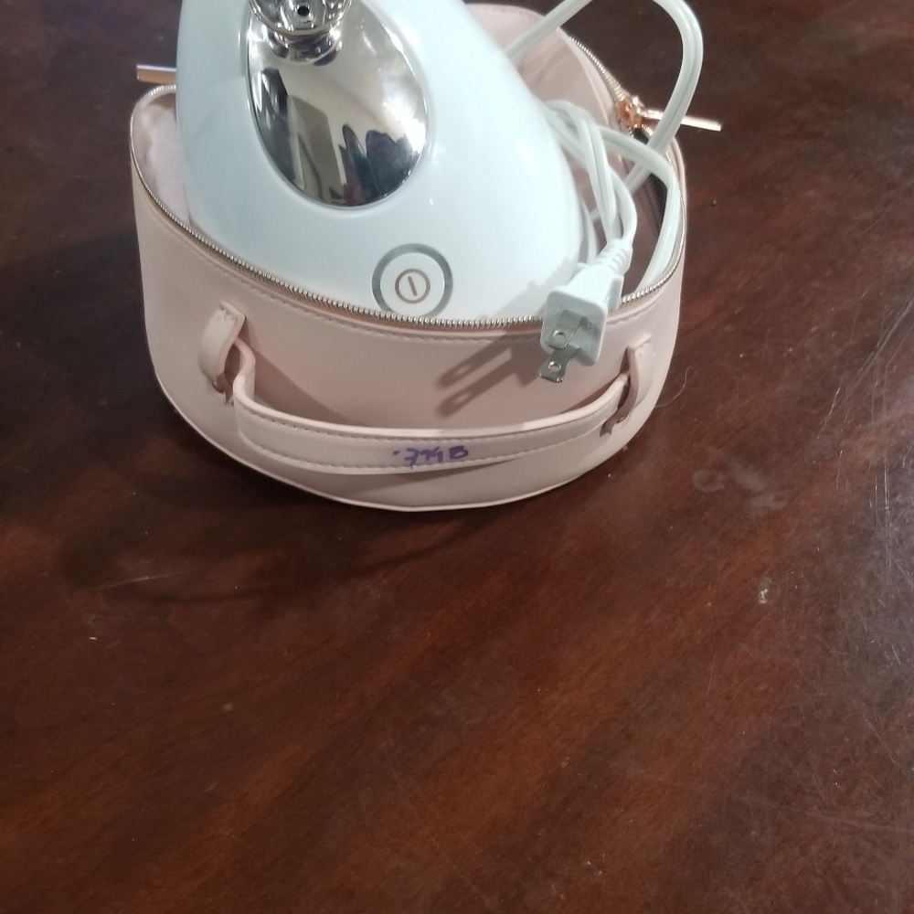 Duo facial steamer and pore  vacuum